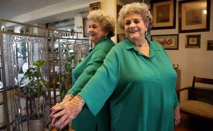 Queta Lavat, dada de alta tras operación de una trombosis