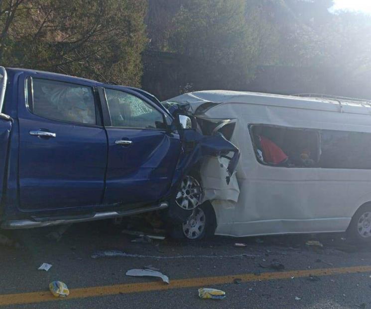Mueren 13 personas en accidente automovilístico en Oaxaca Mueren 13 personas en accidente automovilístico en Oaxaca