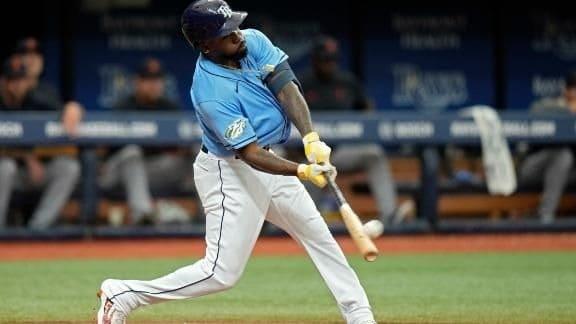 Brilla mexicano Arozarena en victoria de los Rays