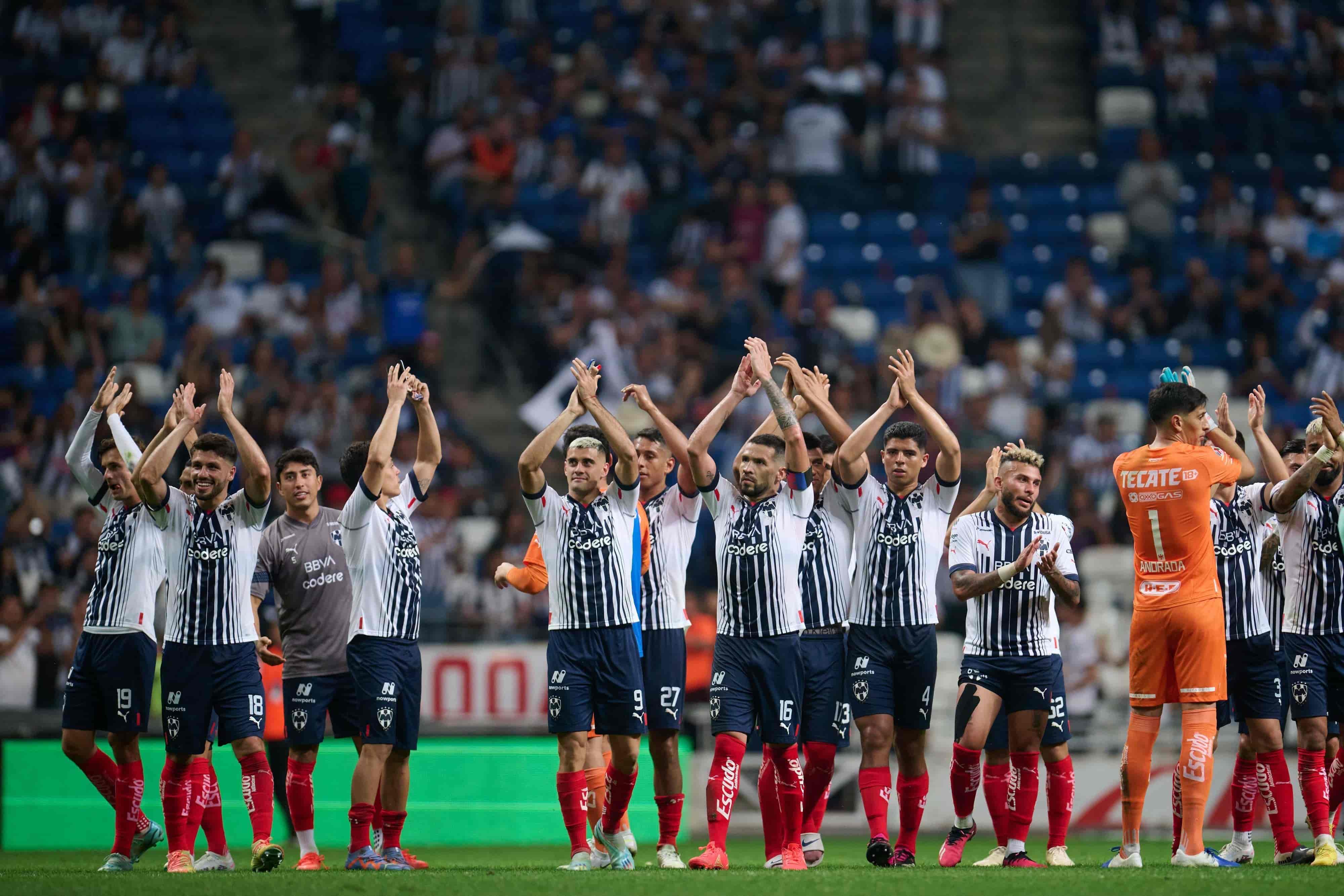 Monterrey sigue en la cima.