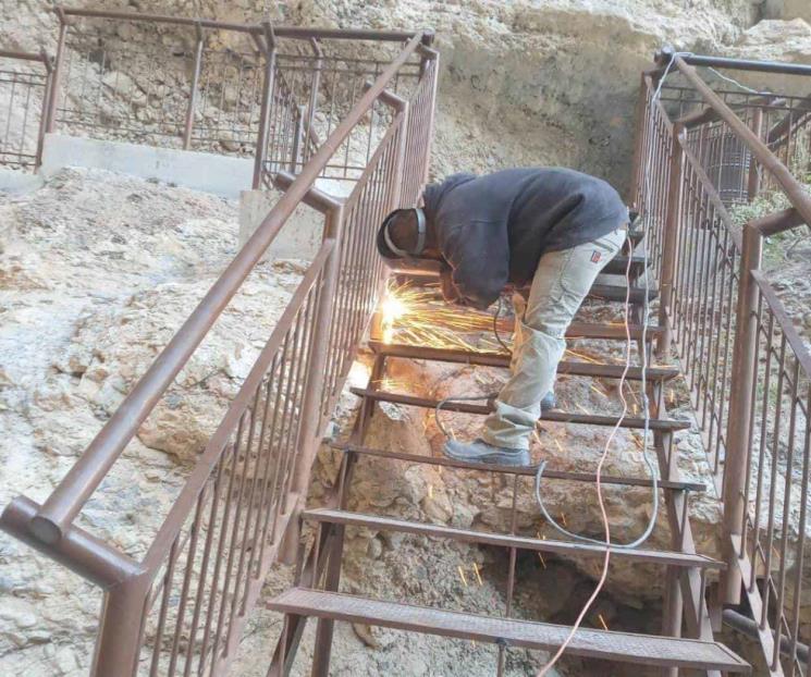 Hacen arreglos a marchas forzadas en parajes turísticos