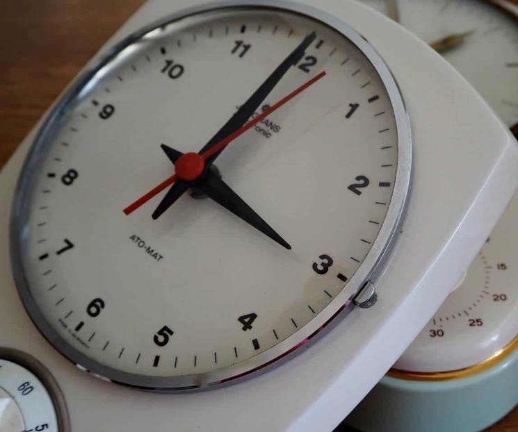 Continúa confusión por Horario de Verano