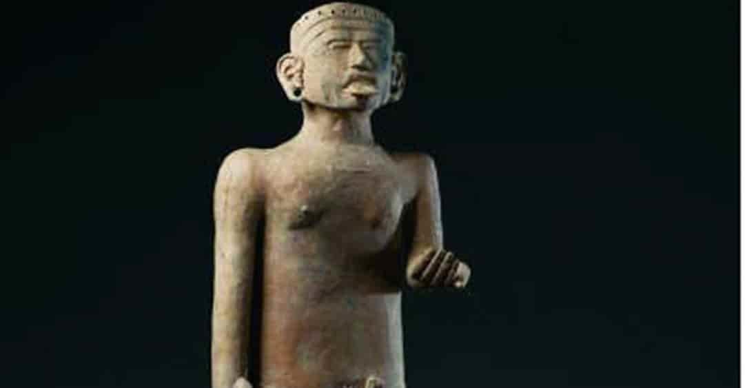 Consuman en Francia subasta de 83 piezas prehispánicas