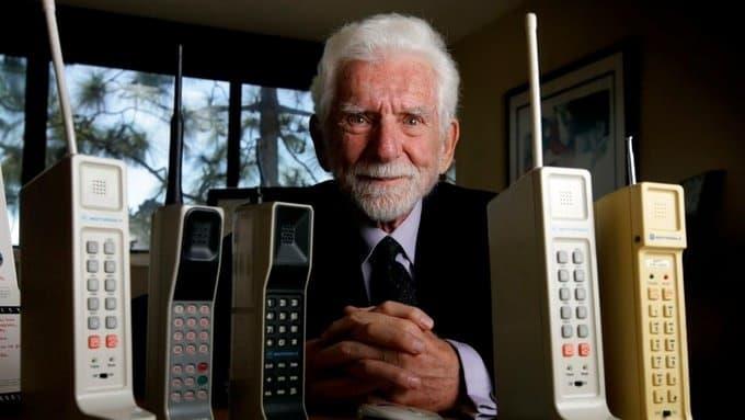 El teléfono móvil cumple 50 años El teléfono móvil cumple 50 años