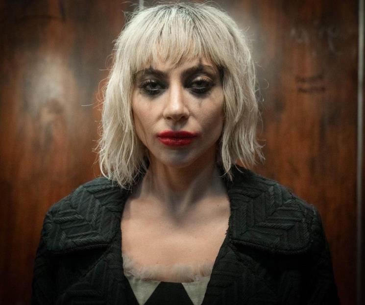 Comparte Lady Gaga nueva foto como Harley Quinn Comparte Lady Gaga nueva foto como Harley Quinn