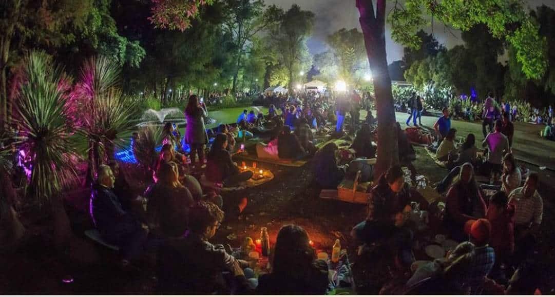 Picnic nocturno en Chapultepec