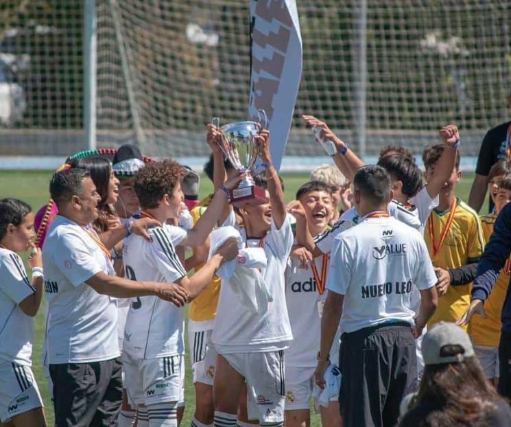 Logran niños regios título en Desafío Mundial de Madrid