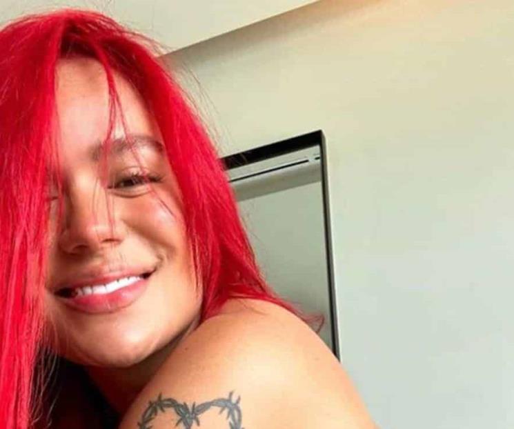 Karol G explota contra revista que editó su cuerpo Karol G explota contra revista que editó su cuerpo