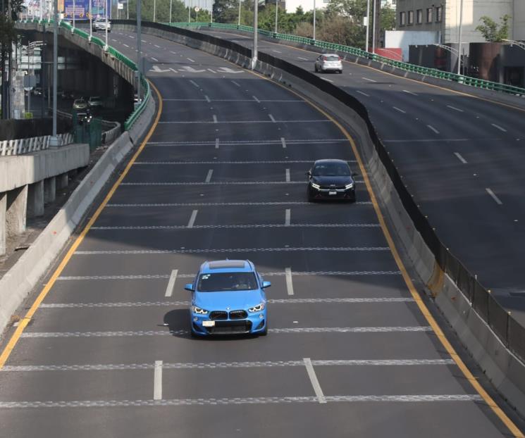 Plazas comerciales y calles desérticas en la CDMX