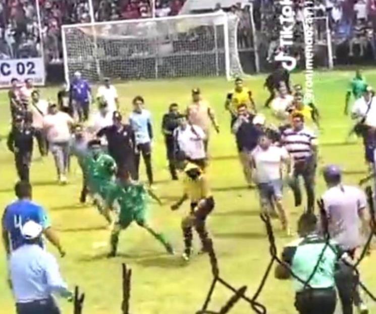 Agreden al ex árbitro mexicano, Roberto García Orozco