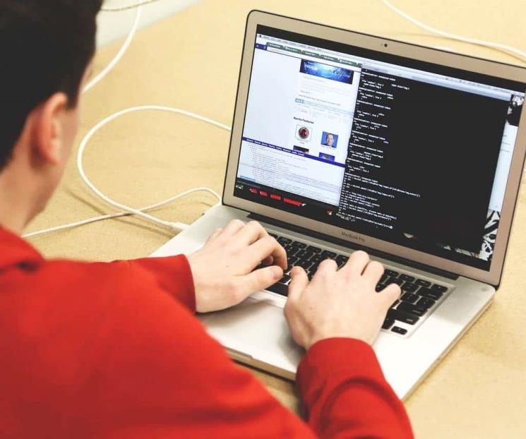 Qué le pasa a la laptop si siempre la dejas conectada