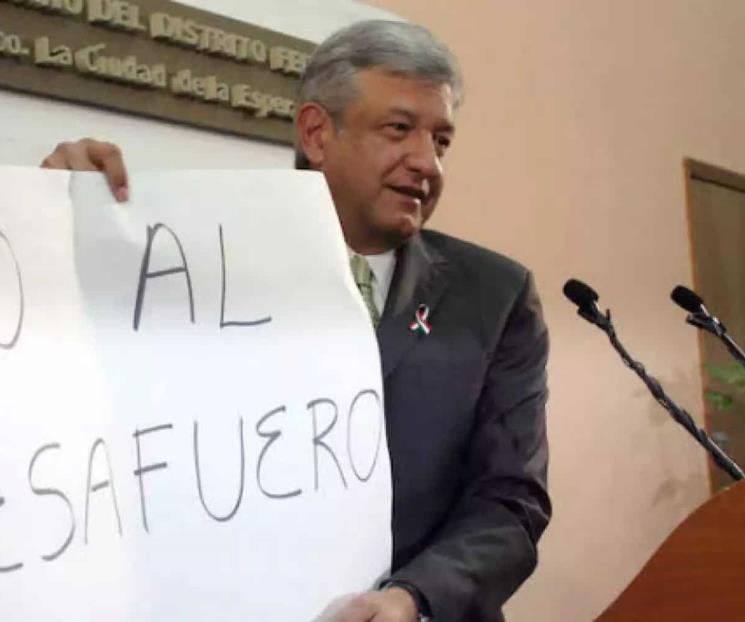 AMLO recuerda su desafuero de hace 18 años