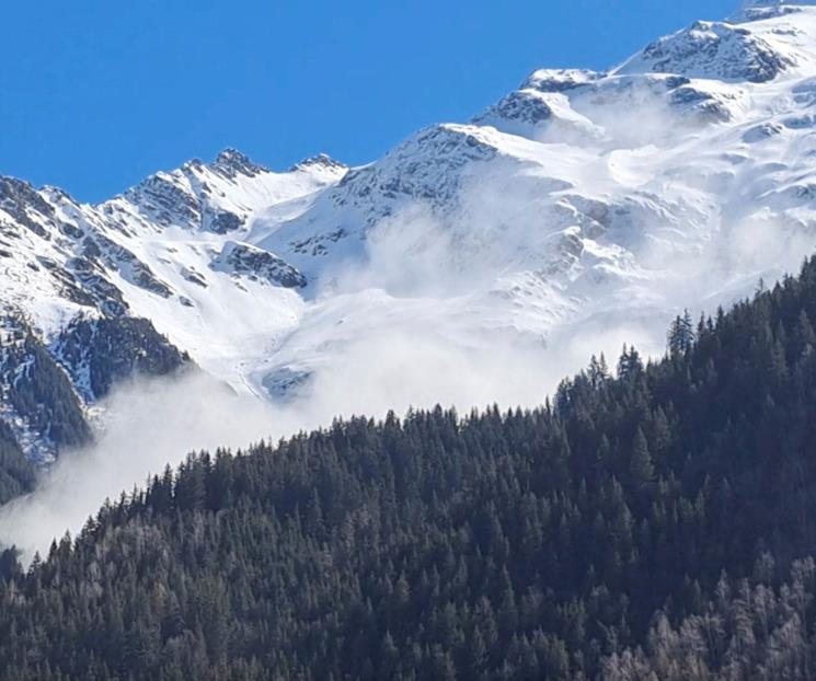 Avalancha en Mont Blanc deja cuatro muertos en Francia Avalancha en Mont Blanc deja cuatro muertos en Francia