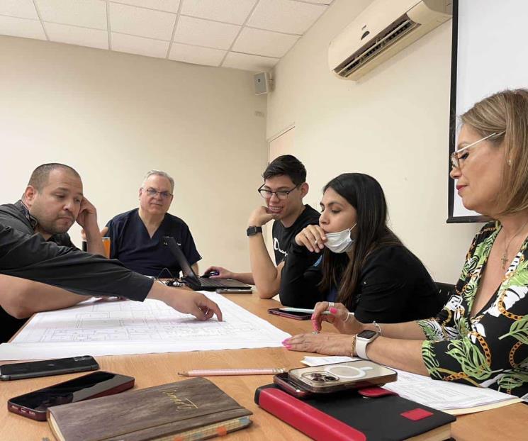Revisan avances de ampliación de la Clínica de maestros