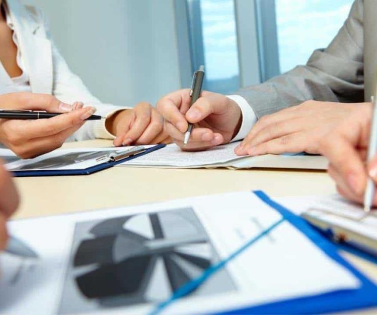 Sube contratación de trabajadores más educados 
