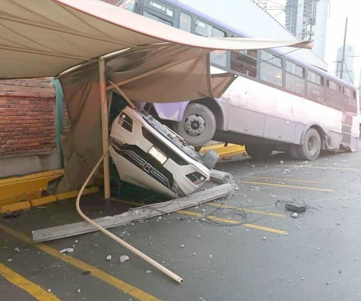 Llueven choques en el área metropolitana Llueven choques en el área metropolitana