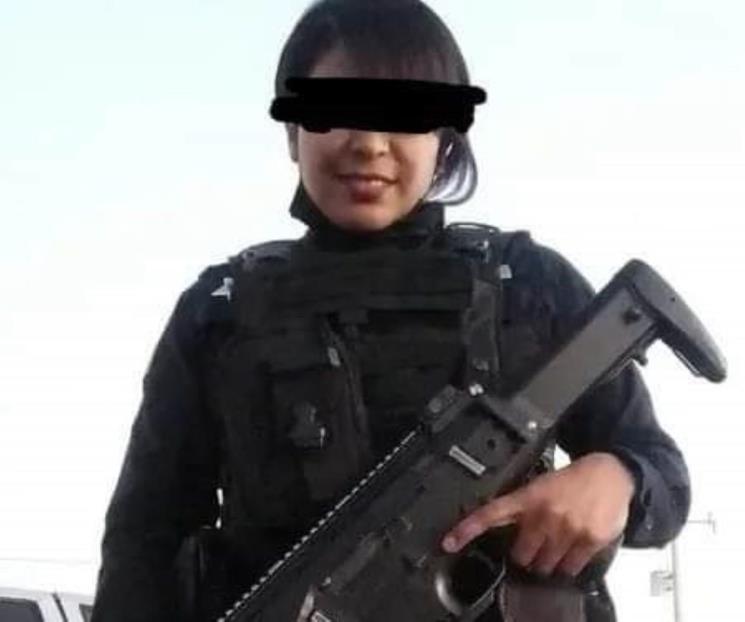 Detienen y cesan por “halconeo” a mujer policía de Guadalupe Detienen y cesan por “halconeo” a mujer policía de Guadalupe