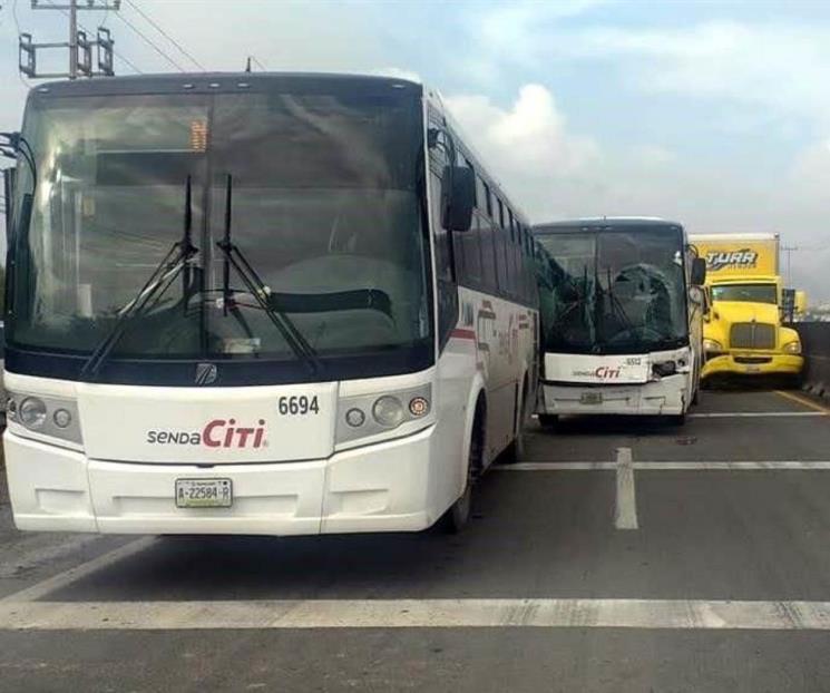Deja carambola siete heridos en Libramiento Deja carambola siete heridos en Libramiento