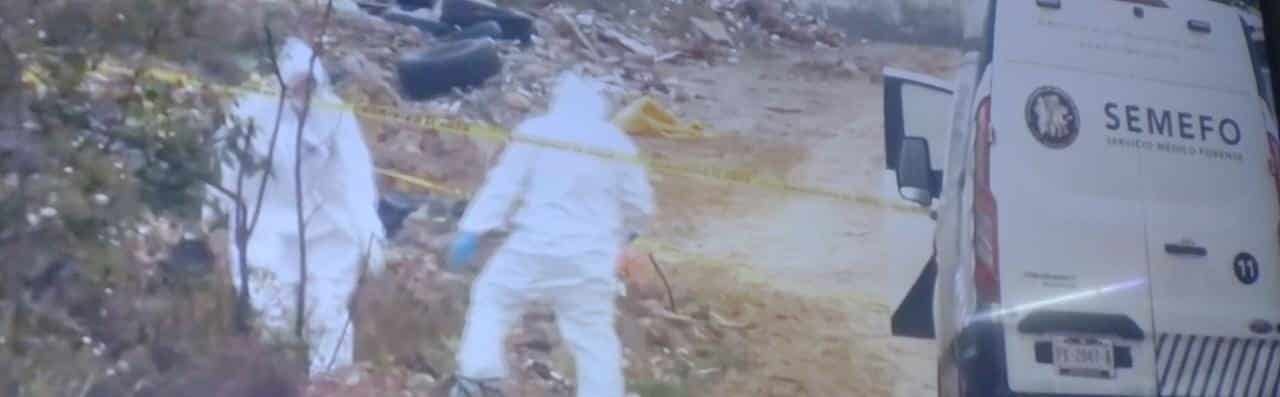 El cadáver de un hombre fue localizado con huellas de tortura y envuelto con una lona en la colonia Alianza Real