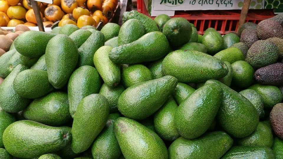 Exportaciones de aguacate caen