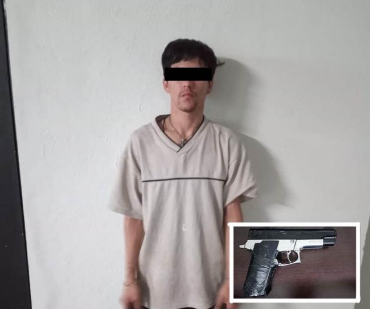 Detienen a joven con arma de fuego en Santa Catarina Detienen a joven con arma de fuego en Santa Catarina