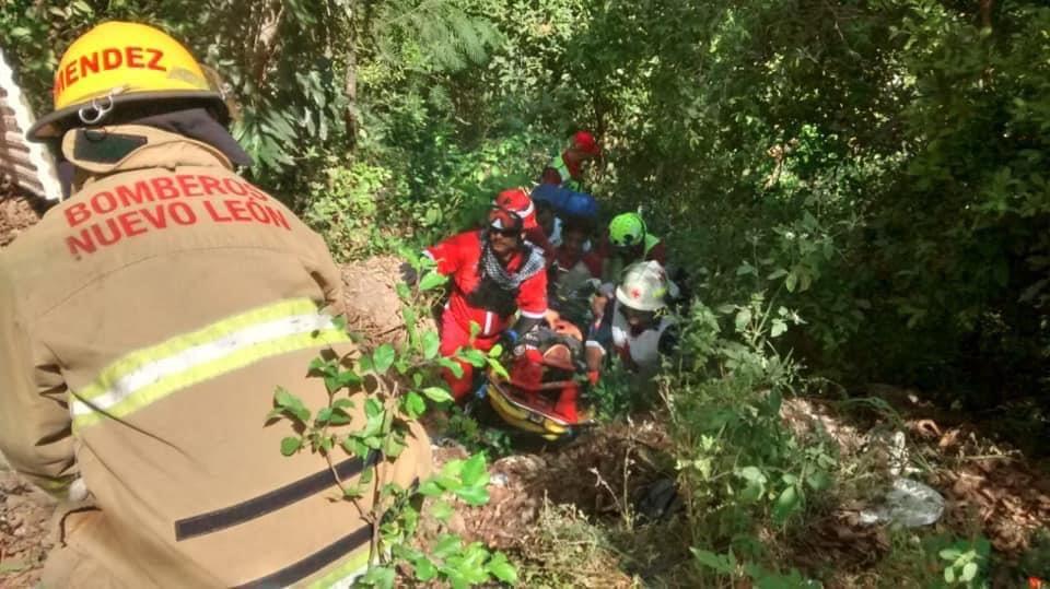 Rescatan a excursionista en Santiago