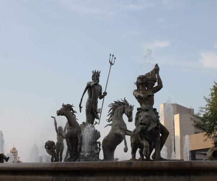 Invitan a exponer Los recuerdos de antes de la Macroplaza