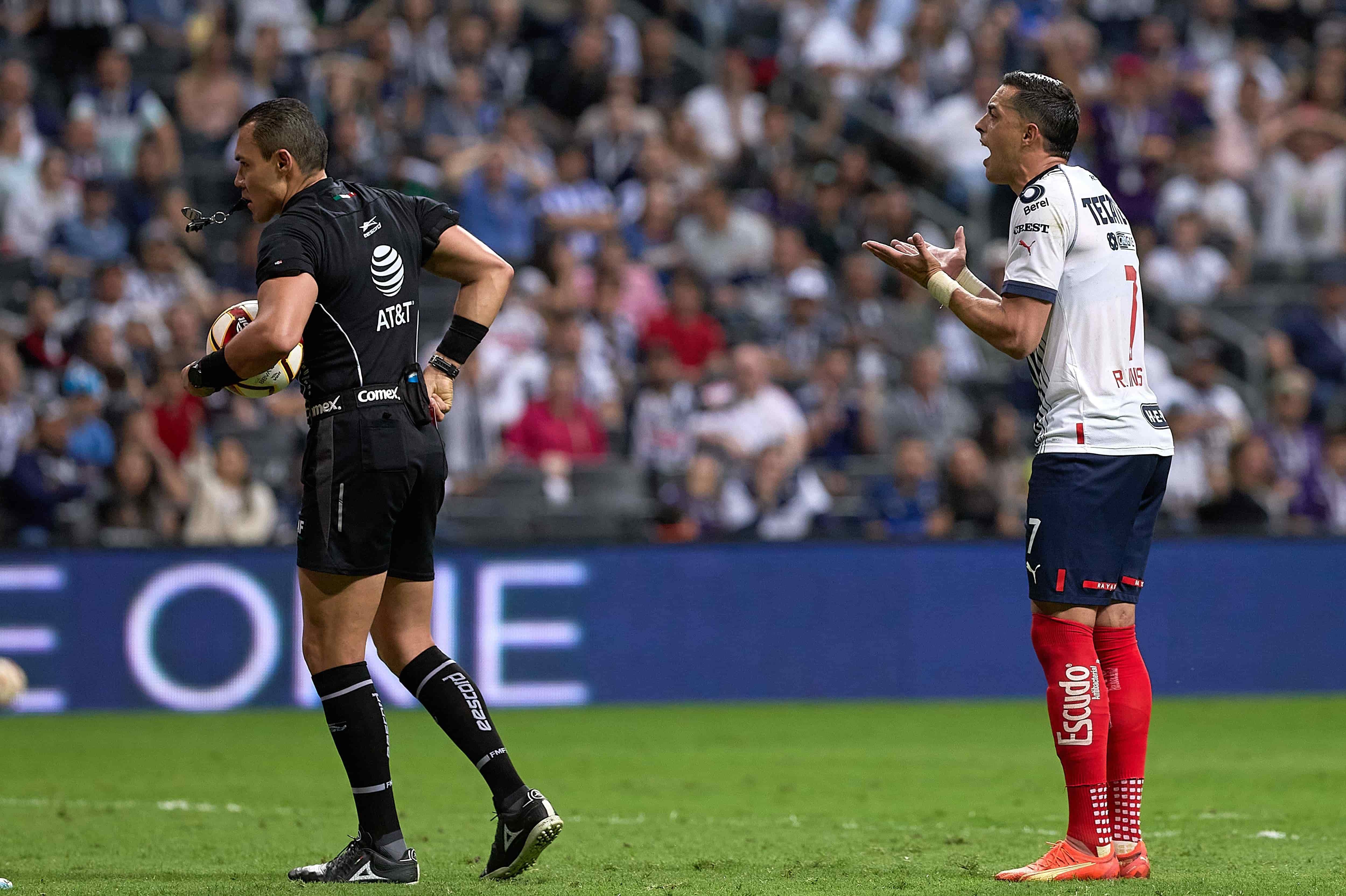 Funes Mori se va expulsado.