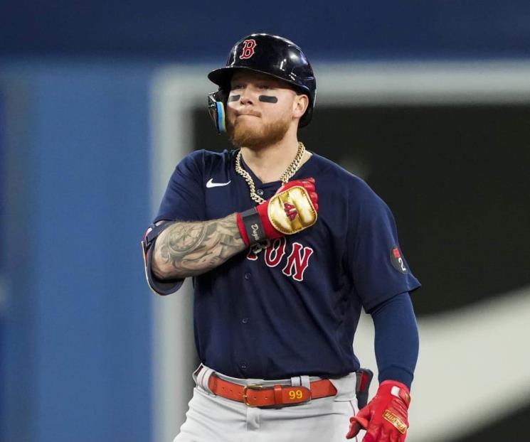 Produce Verdugo pese a derrota de los Red Sox
