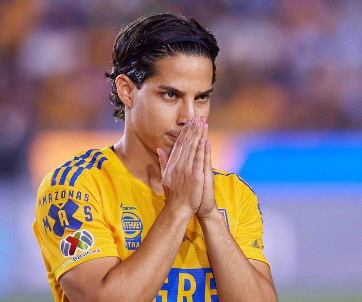 Revienta afición a Diego Lainez