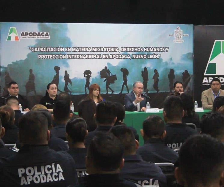 Imparten curso de Derechos Humanos y Migración