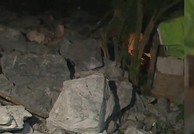 Avalancha de piedras destruye tejabanes
