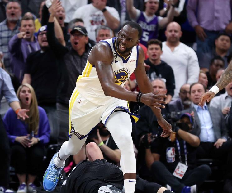Se va suspendido un juego Draymond Green