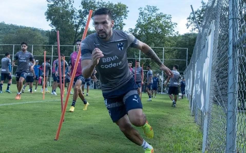 Rayados está cerca de renovar a Celso; Montes no volvería