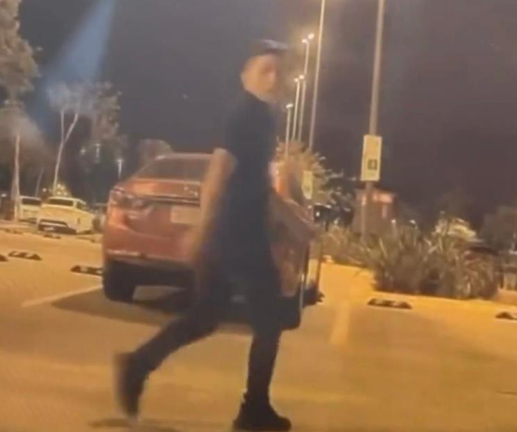 Ofrece 10mp de recompensa para atrapar a quien rayó su Tesla Ofrece 10mp de recompensa para atrapar a quien rayó su Tesla