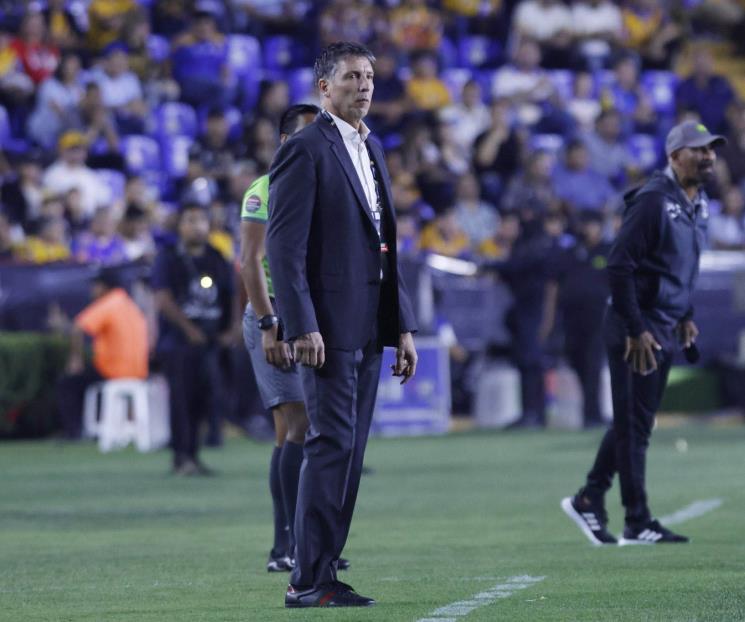 Alaba calidad del plantel