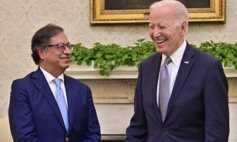 Petro pide a Biden eliminar sanciones a Venezuela