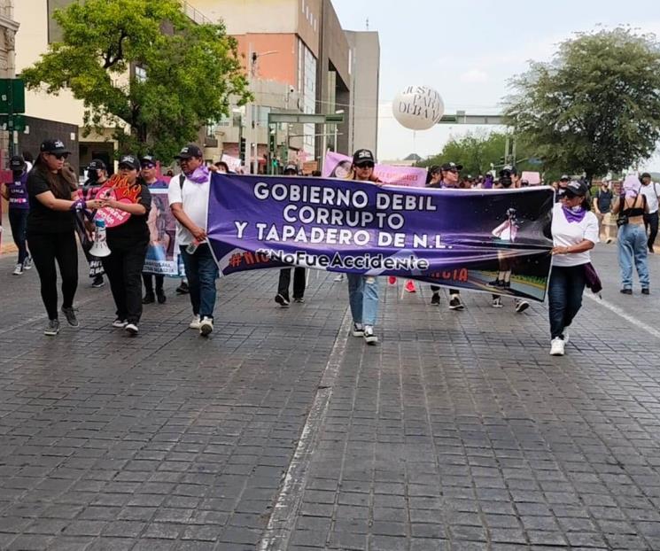 Piden con marcha justicia por Debanhi Piden con marcha justicia por Debanhi