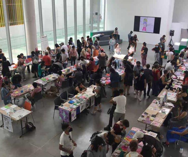 LibrAs Libres y Rosas, una feria de impreso
