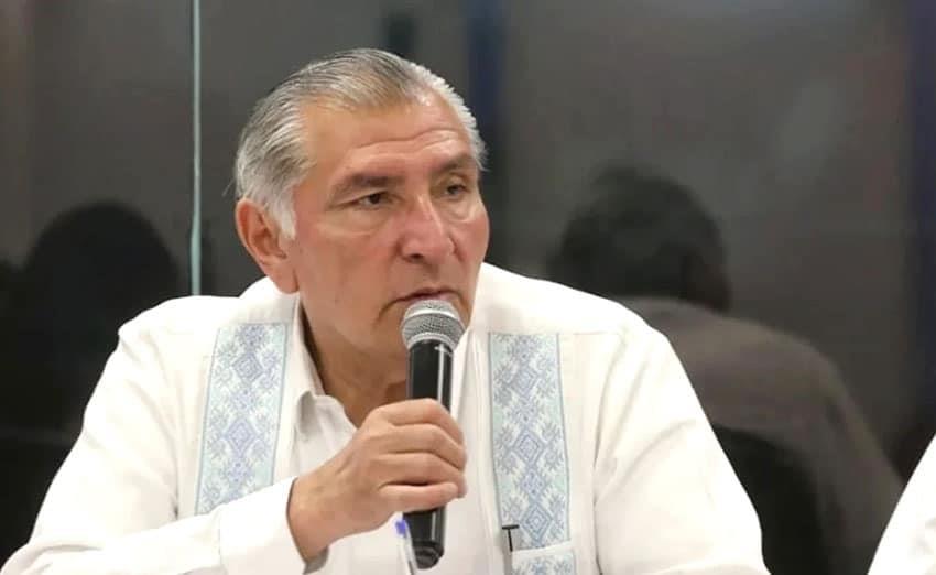 No es momento para aspiraciones políticas