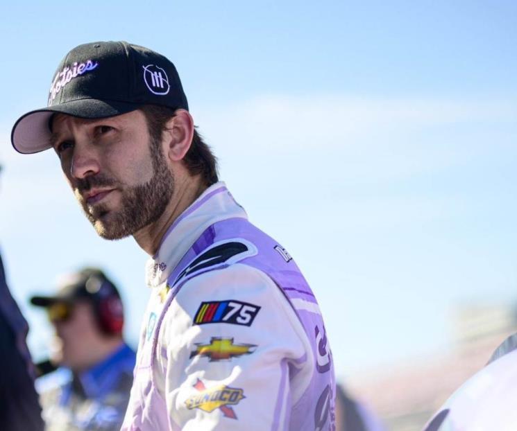 Acaba Suárez onceavo en Talladega