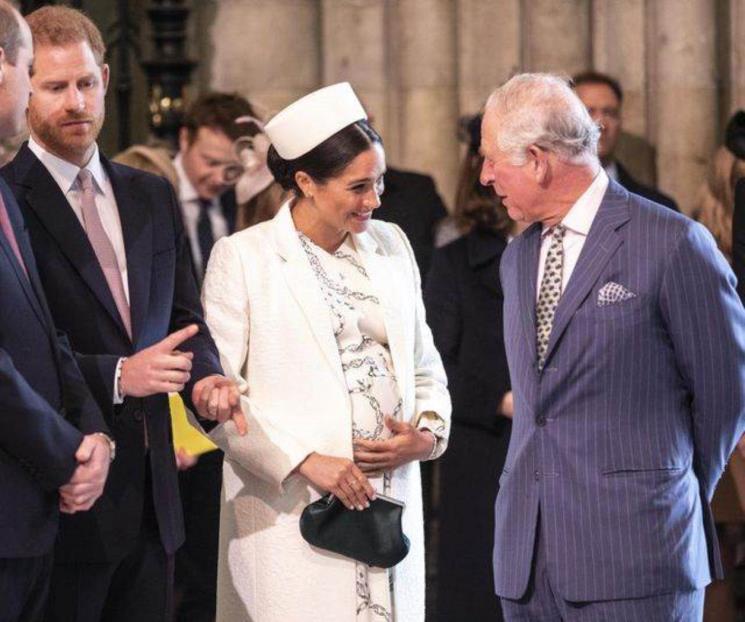 Planteó Meghan procupación sobre racismo al rey Carlos III