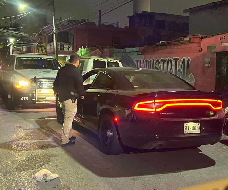 Escapa tras ataque a balazos