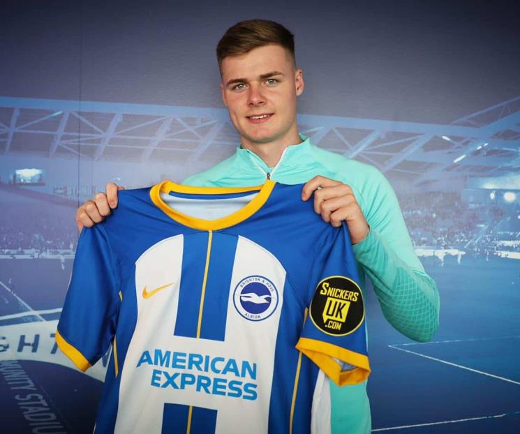 Evan Ferguson seguirá en el Brighton