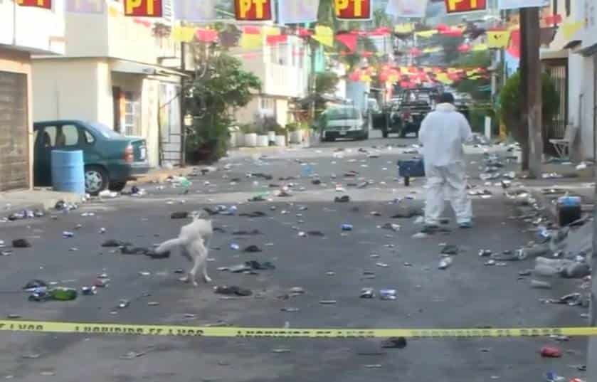 Dos muertos y cuatro lesionados dejó una balacera registrada entre hombres armados y elementos de Fuerza Civil en un baile de música vallenata, la madrugada de ayer en la Colonia Tierra y Libertad, al norte del municipio de Monterrey