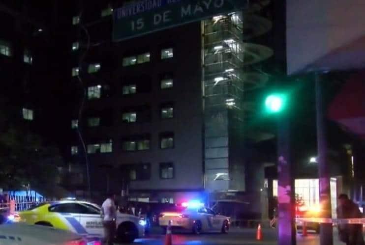 Lo golpean, acuchillan y atropellan en Monterrey Lo golpean, acuchillan y atropellan en Monterrey