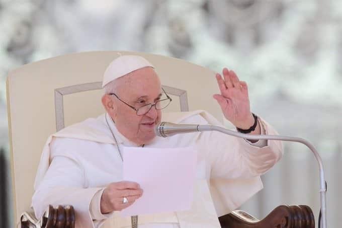 Papa Francisco será operado de urgencia