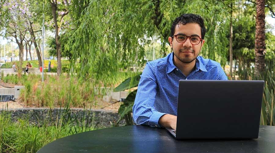 Busca orientar a jóvenes sobre su vida profesional
