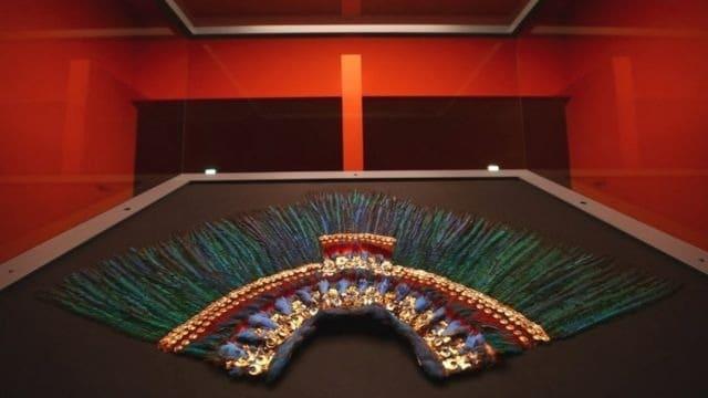 Ya cobran a mexicanos para ver Penacho de Moctezuma en Viena