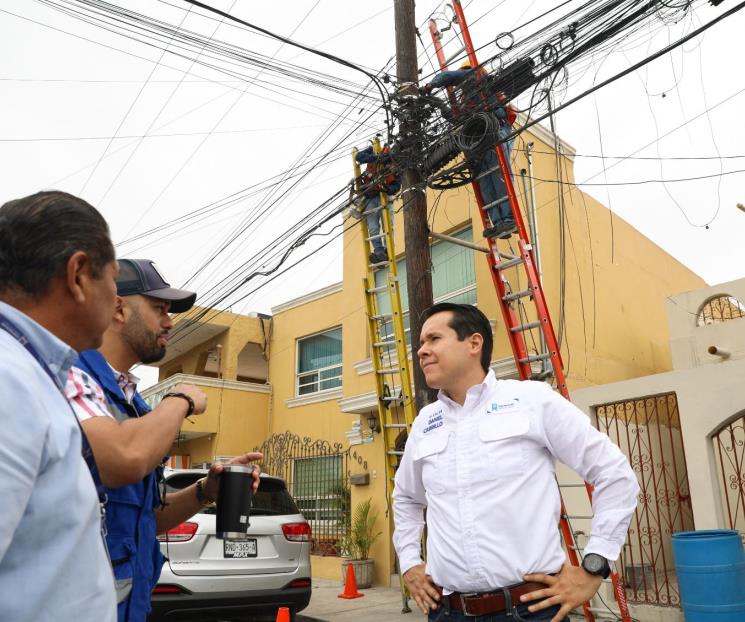 Urge Carrillo a regular y sancionar telarañas cableras